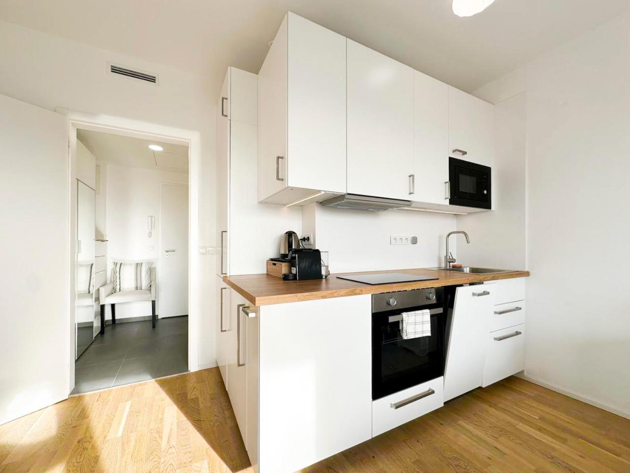 Vila Vinice Prag Exterior foto