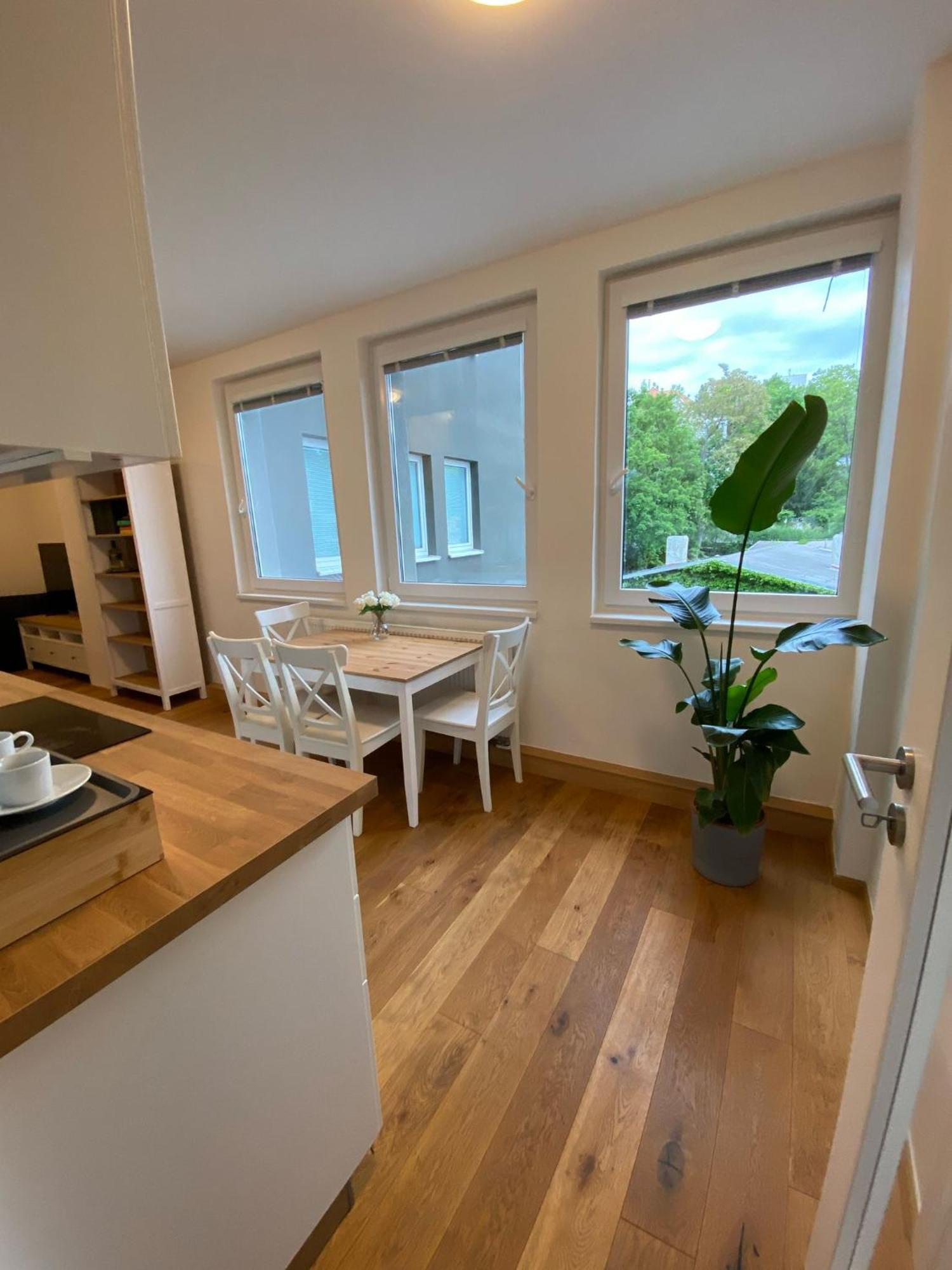 Vila Vinice Prag Exterior foto
