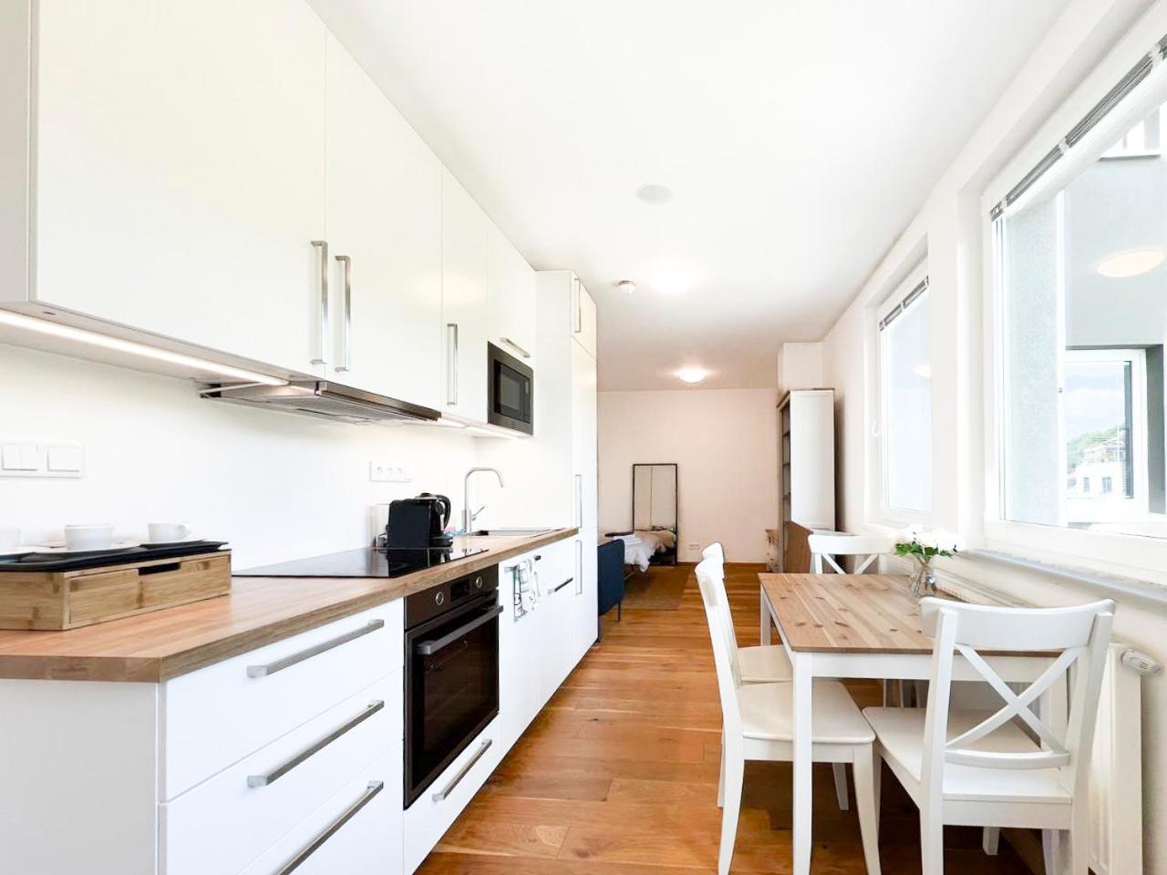Vila Vinice Prag Exterior foto